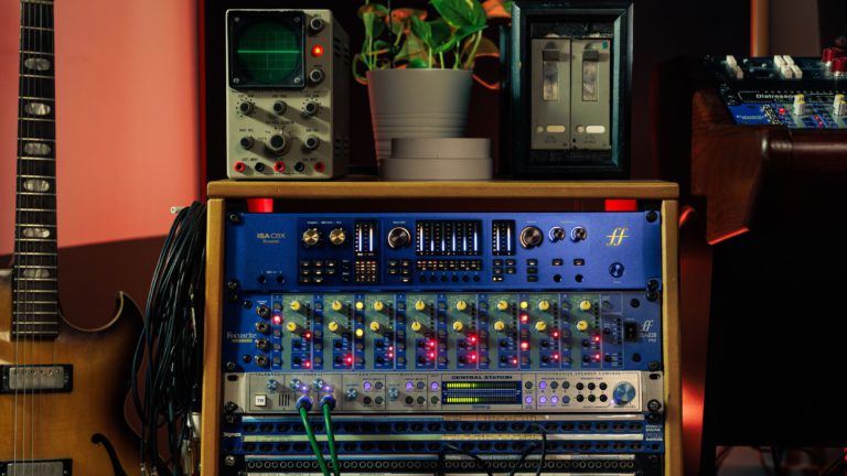 Legendás hangzás modern köntösben: Bemutatkozik a Focusrite ISA C8X, az első ISA audio interfész - CHROMASOUND.hu