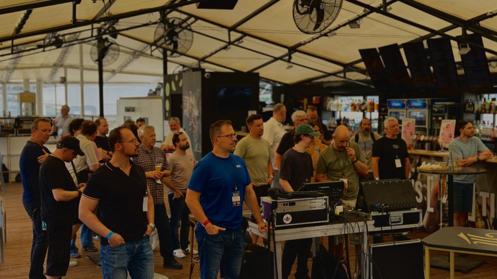IK Multimedia TONEX ONE+ – A forradalmi gitárhangzás legkompaktabb evolúciója - Copy - CHROMASOUND.hu